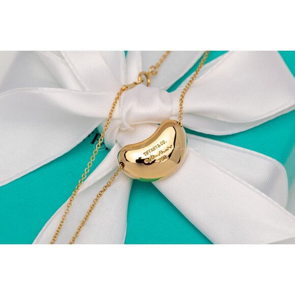 Tiffany & Co. Bean Necklace Vintage Elsa Peretti Bean Pendant 19mm in 18k Gold - Picture 4 of 6